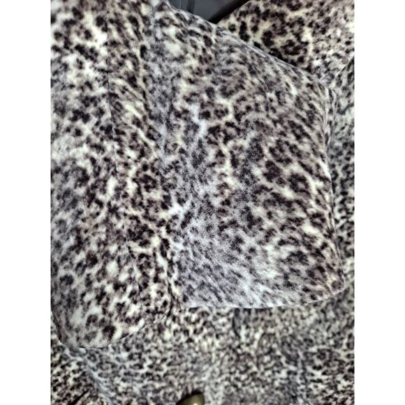 Talbots Women's Vintage Leopard Print ‘The Jackie Fit’ Velvet Coat Size 4P - Picture 5 of 7